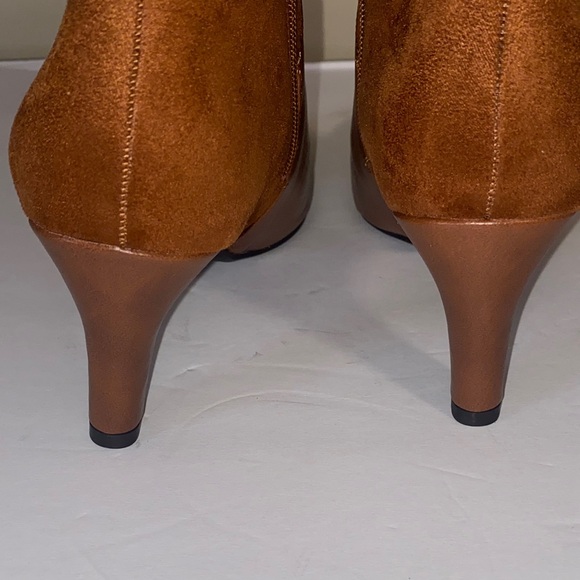 Life Stride Brown Wide Calf Heeled Boots - Picture 5 of 9